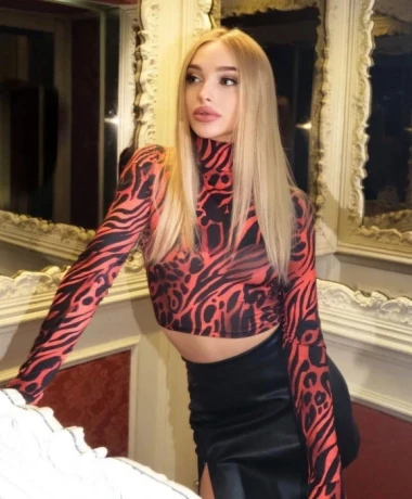 Alina — 3 / 5