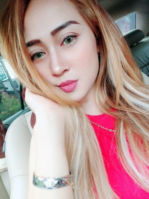 Ratu Miu — 1 / 3