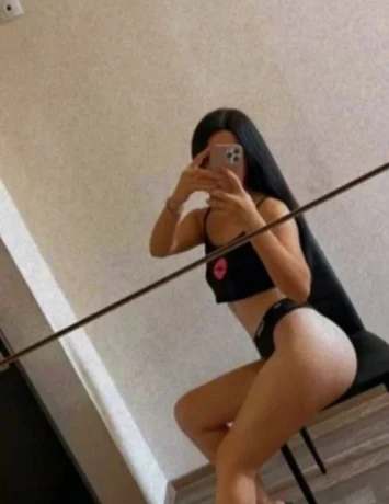 Bianca PARTY — 1 / 4