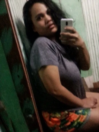 April Viana — 2 / 3