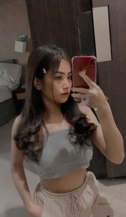 Gressya Stevanny — 1 / 3