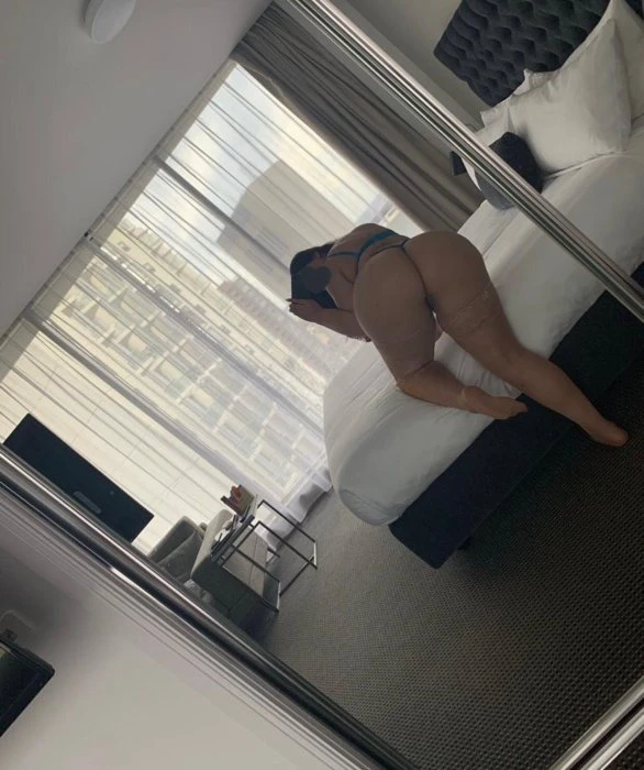 Julia — 5 / 8