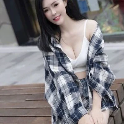 Lusi, Escort, Bochum