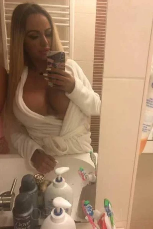 Andreea Hoot — 4 / 6