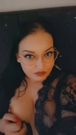 Monika Praller Po Feste Bruste Ganz Privat Neu — 2 / 5