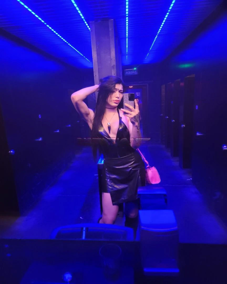 Valen Latina Hot — 9 / 12