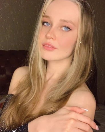 Avia Anne — 9 / 13