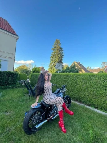 Ts Angela Fox — 4 / 11