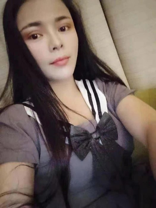 Qingqing — 2 / 3