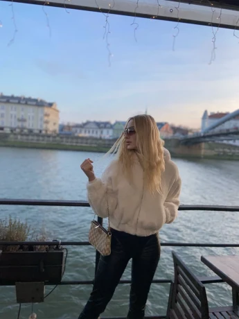 Николь — 6 / 46