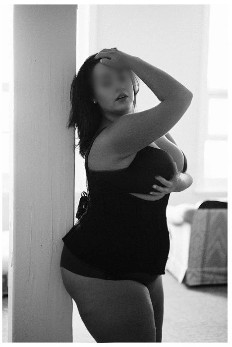 Lady Molly — 4 / 5