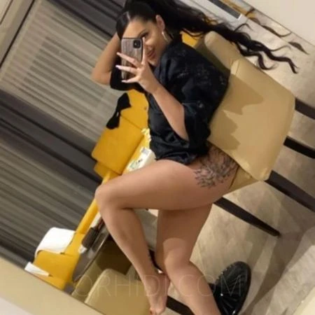 Footjob Expertin Mila! Brandheiß und heute in deiner Stadt! — 5 / 7