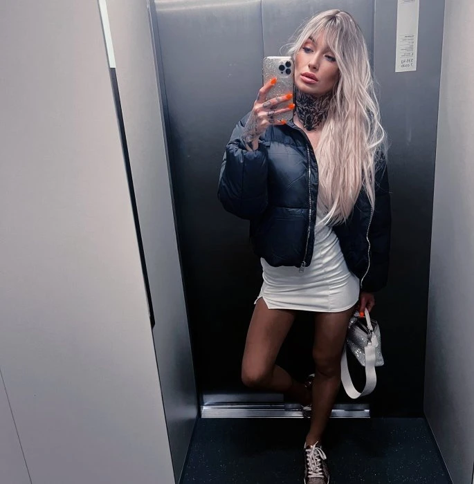 Tabitha Poison Pornstar, Escort, Prague