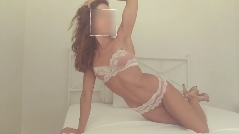 Charlotte Ferrari — 3 / 7