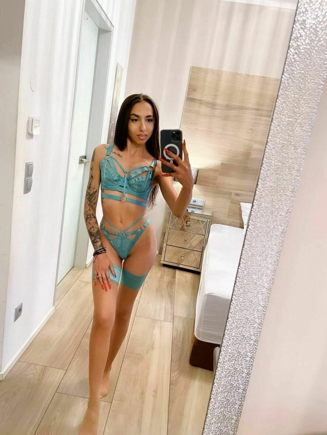 Loli, Escort, Vienna