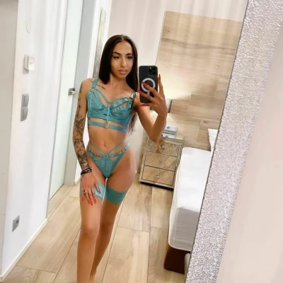 Loli, Escort, Vienna