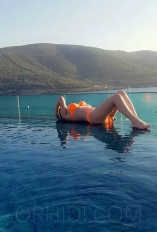 Arabic Girl — 4 / 9