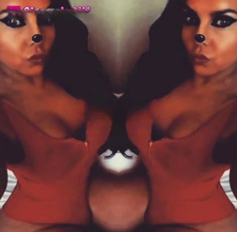 Larissa Arazi — 2 / 8