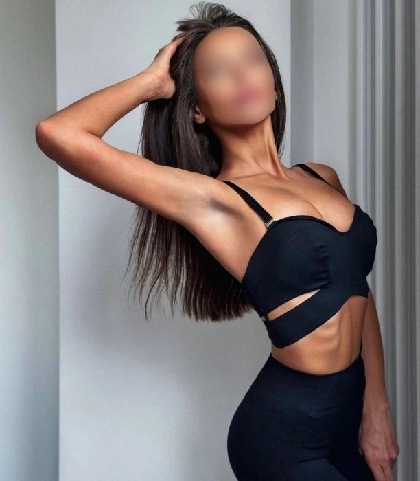 Kaylee — 3 / 7