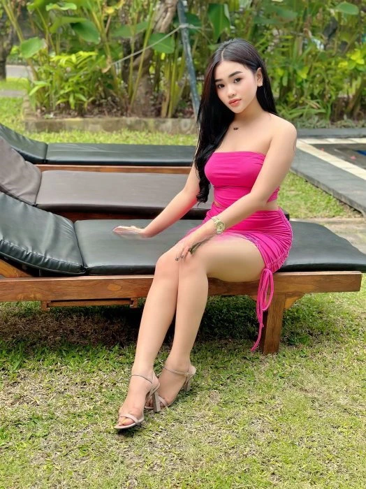 Melisya — 2 / 5
