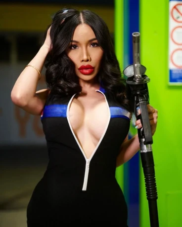 Belinnda Sweet — 10 / 12