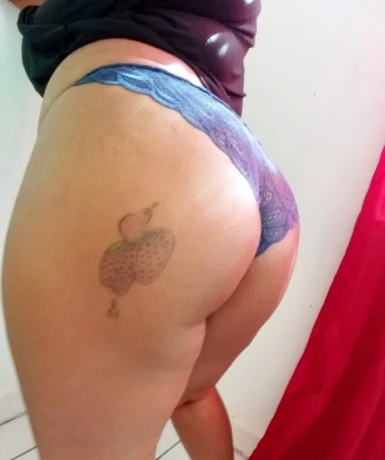 Tight pussy — 1 / 3