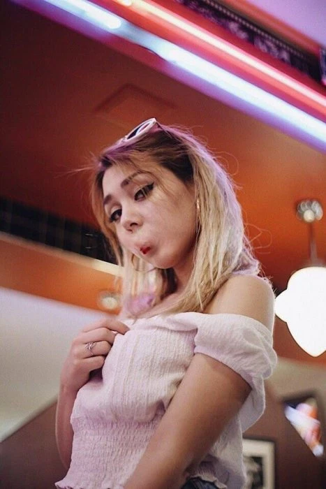 Linda — 6 / 7