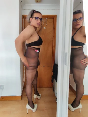 Big Cock Elza — 1 / 3