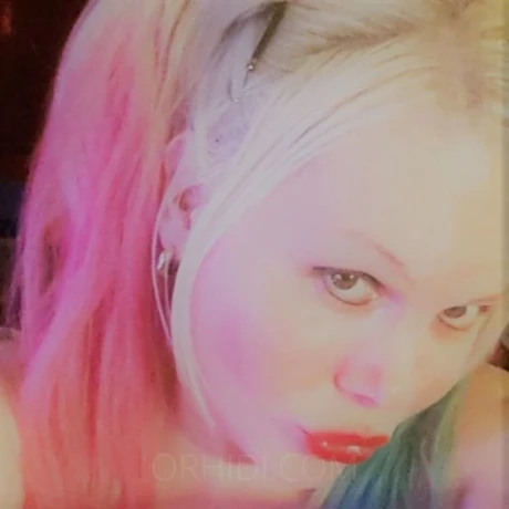 TS BARBYE HOT — 1 / 3