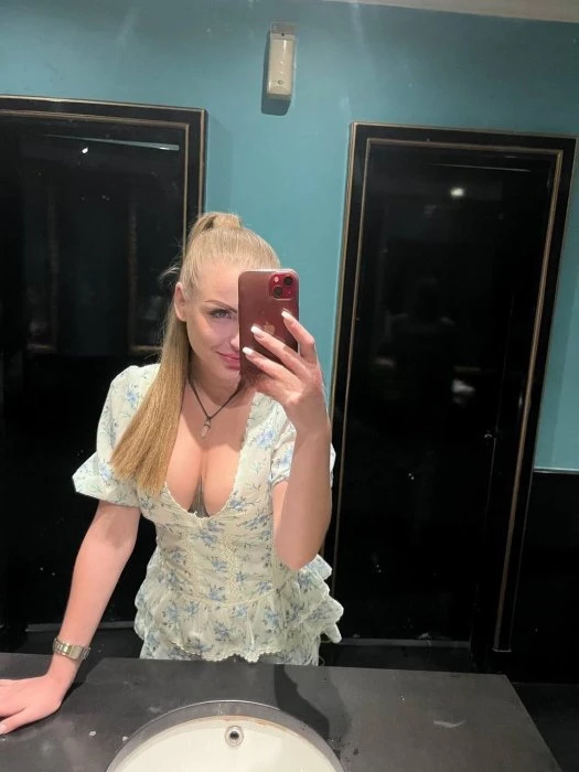 Viktoria — 6 / 9
