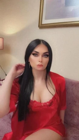 Shemale Haneen — 5 / 11