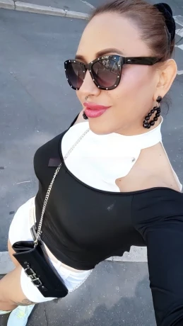 Jessi Lucienne — 7 / 12