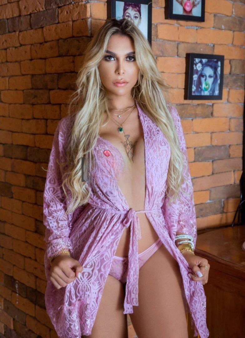 Liah Ferreira — 9 / 12
