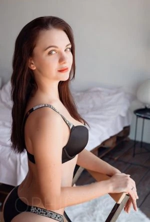 Alecsandra, Escort, Istanbul