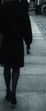 Daryah Escort — 1 / 3