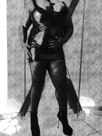 Melody Bizarr — 21 / 23