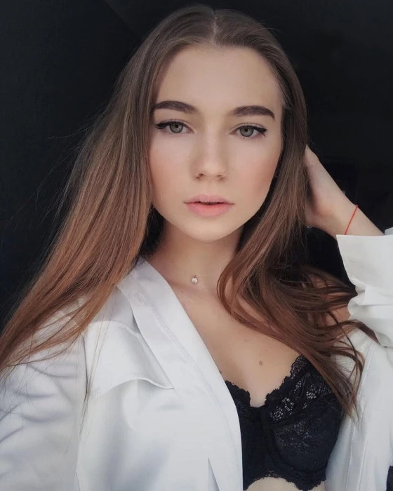 Andrea — 2 / 3