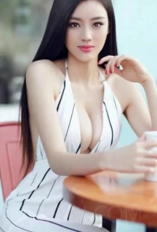 Alvina New — 1 / 3