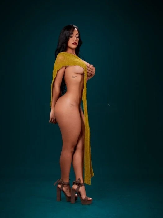Alejandra — 3 / 5