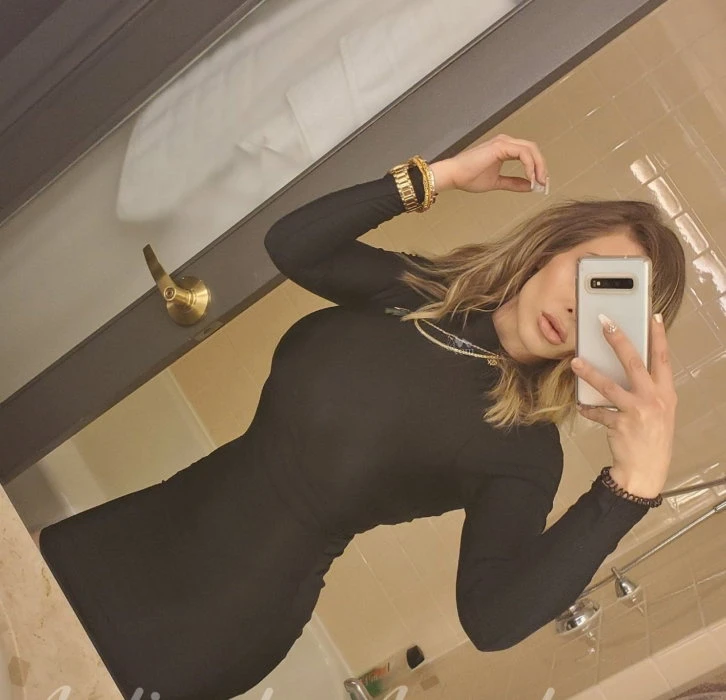 Aaliyah — 4 / 8