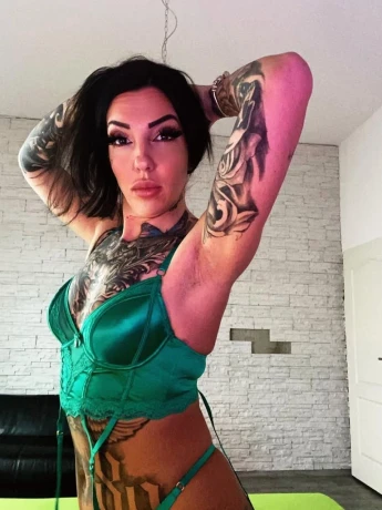 Lia Jolie Deutsch — 2 / 11