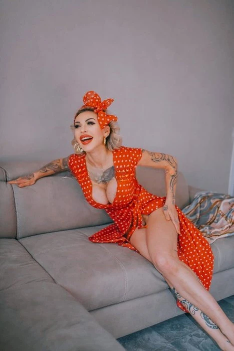 Yanina — 4 / 8