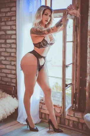 Melissa Andrade — 9 / 12