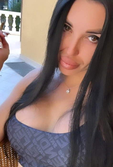 Sara — 9 / 10