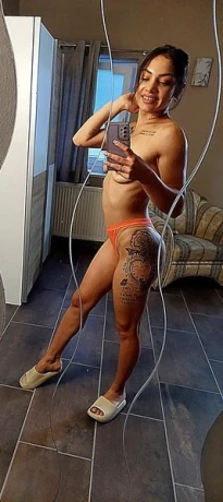 Vanessa574 — 2 / 5