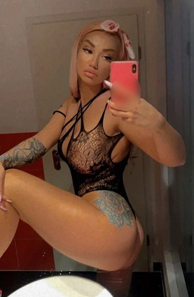 Sandra Luxury — 11 / 17