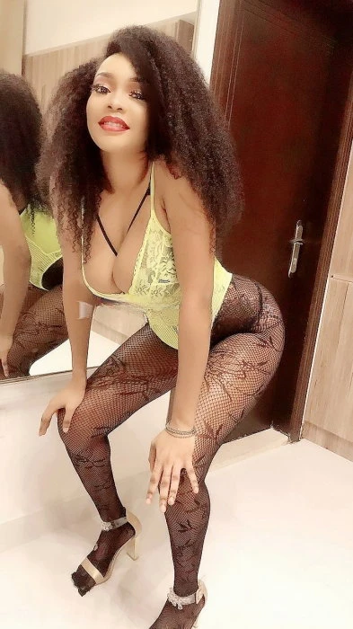 Zara, Escort, Dubai