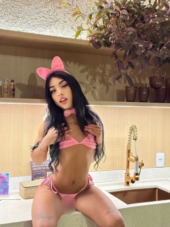 TS Julia Beatriz — 8 / 21