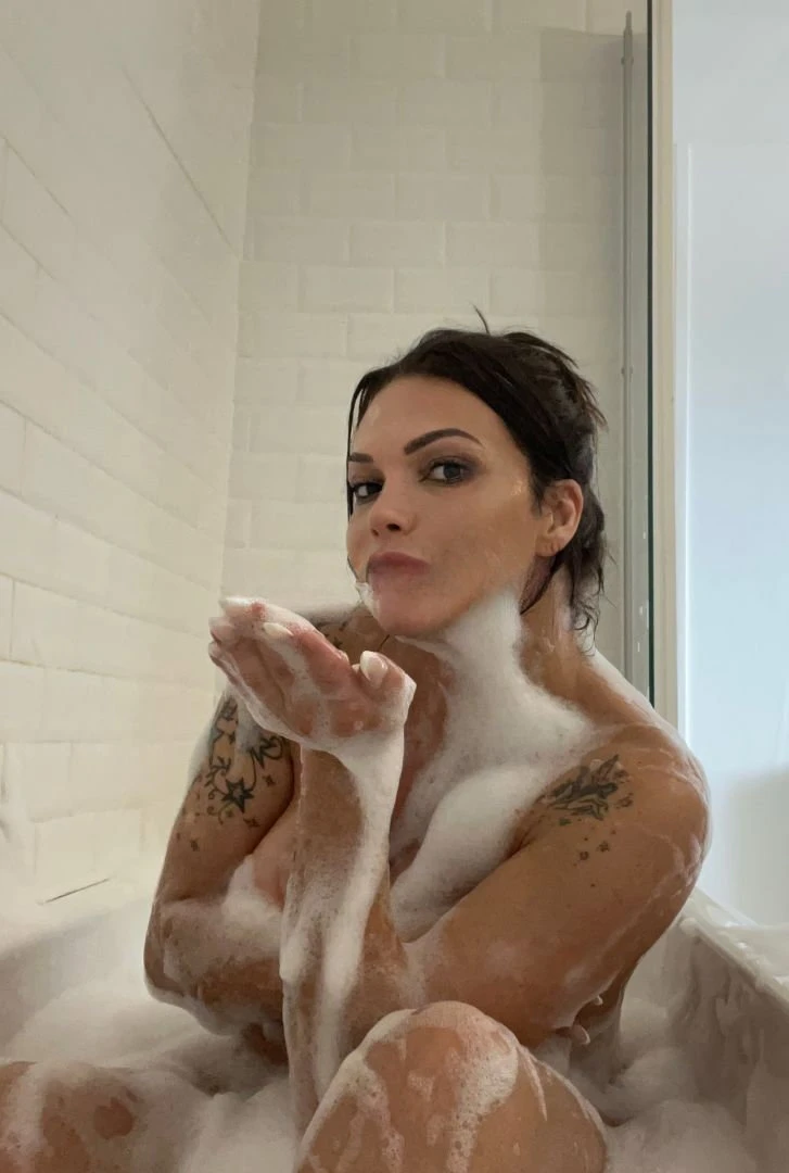 Bruna Gaucha — 5 / 12