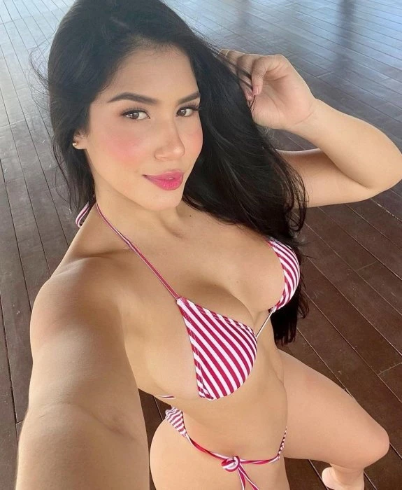 Karina — 5 / 10